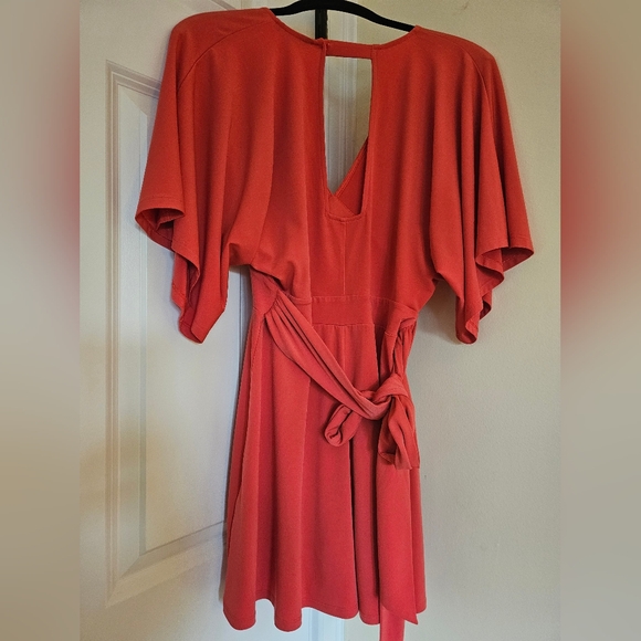 EXPRESS CORAL ROMPER - Picture 3 of 6